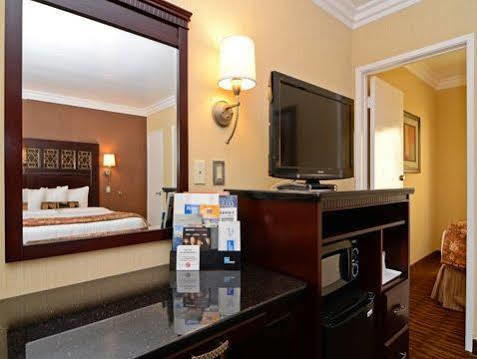 Hotel At 50 - Long Convention Center 2*