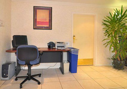 At 50 - Long Convention Center Hotel